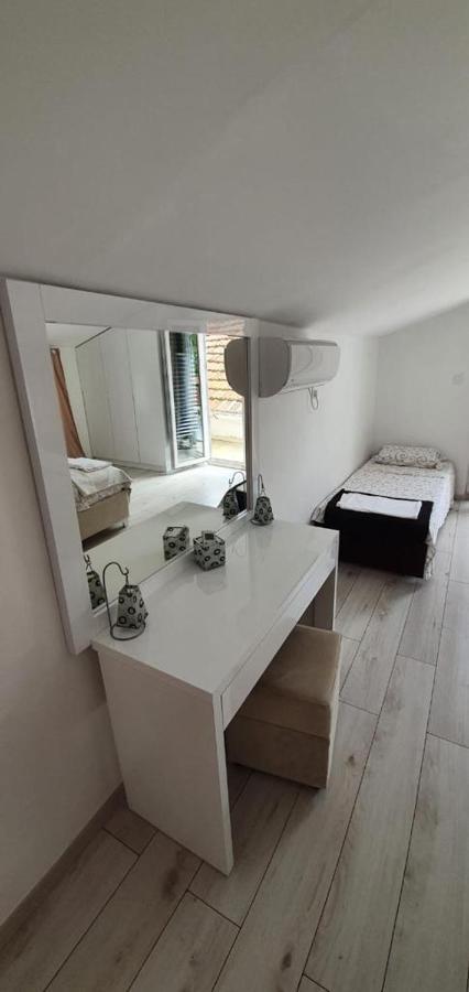 Sea Side Apartment Kotor Ngoại thất bức ảnh
